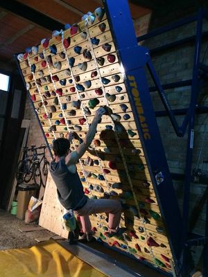 Máquina de escalada STONBASIC